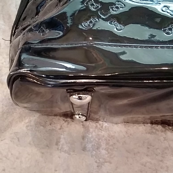 Hello Kitty Purse - Picture 6 of 12